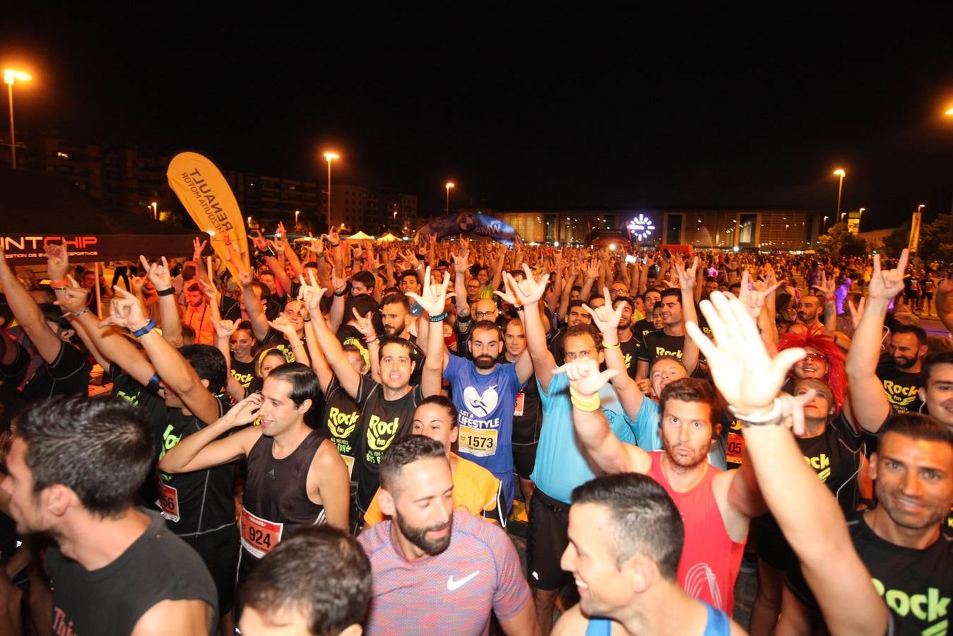 La «Night Running» de Córdoba, en imágenes