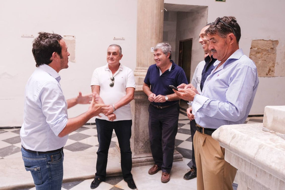 Visita al Palacio de Recaño posible del Museo del Carnaval