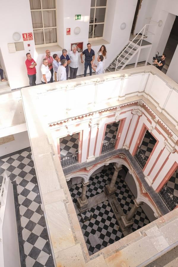 Visita al Palacio de Recaño posible del Museo del Carnaval