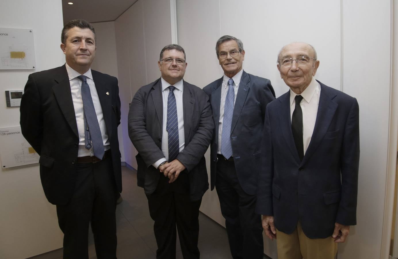 La presentación del número 100 de «Pasión en Sevilla», en imágenes