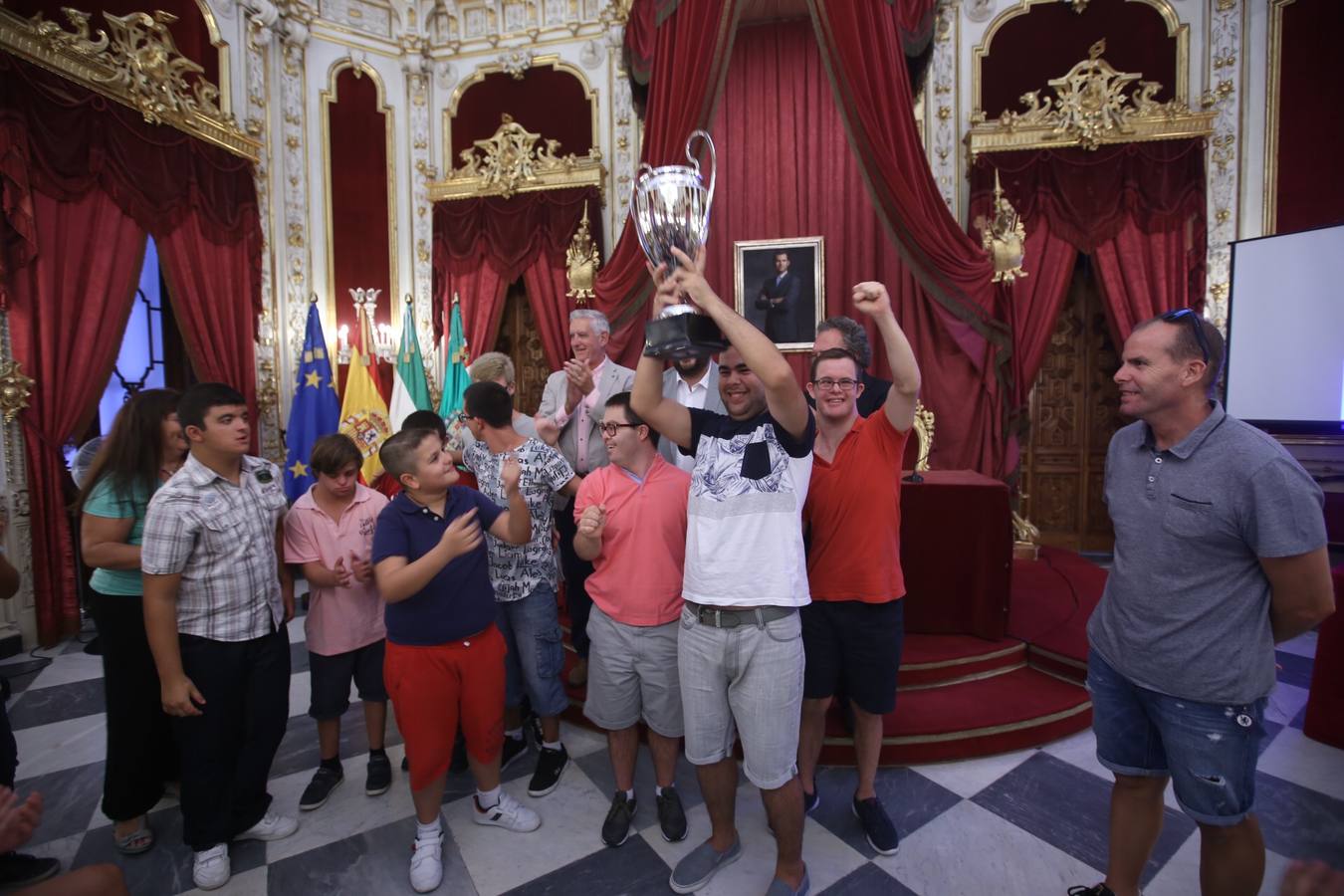 Reconociemiento a los futbolistas más deportivos de la provincia