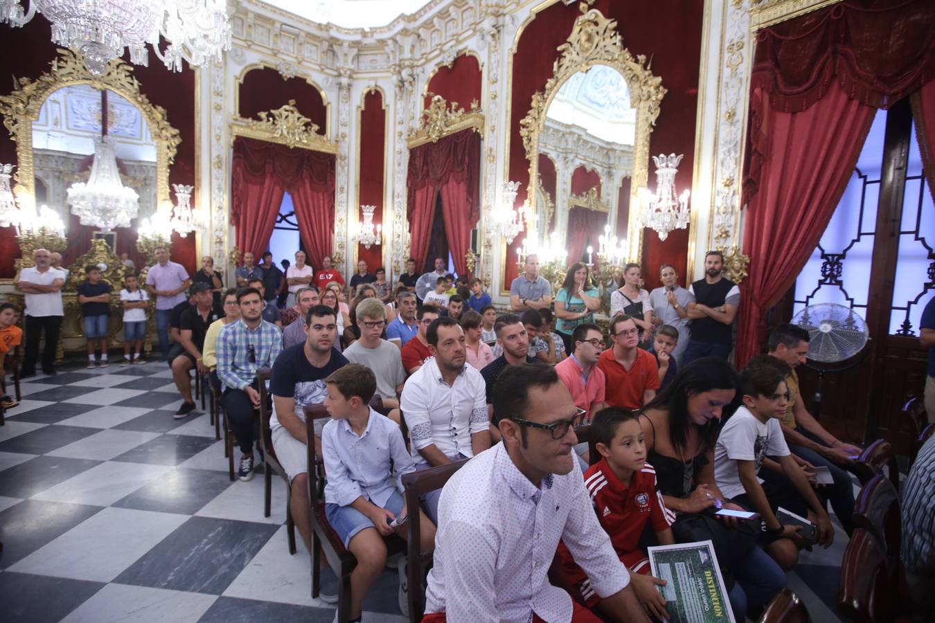 Reconociemiento a los futbolistas más deportivos de la provincia