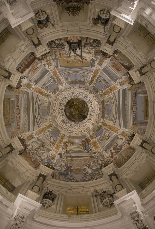 La VI Noche en Blanco en Sevilla reunió a numerosos sevillanos en torno a la cultura