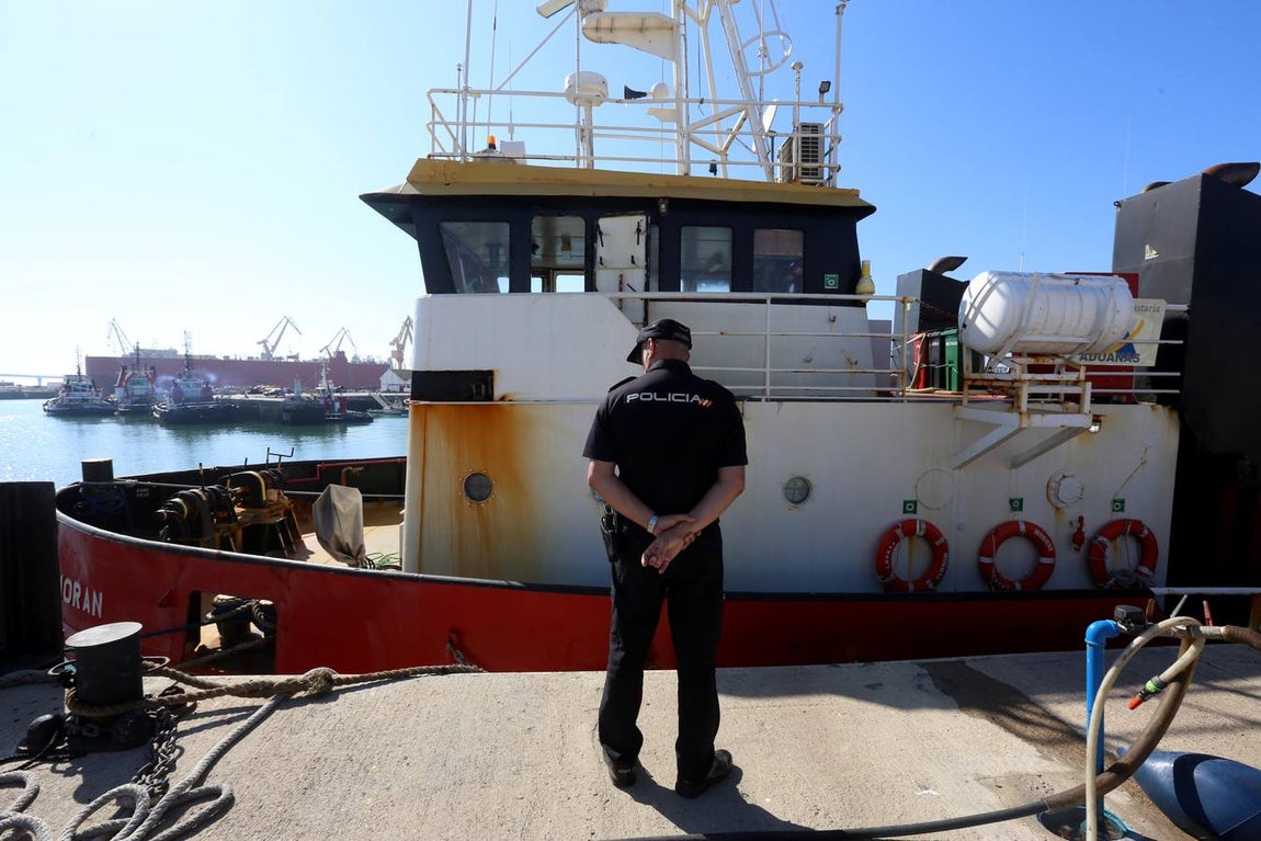 Descargan en Cádiz 3.700 kilos de cocaína