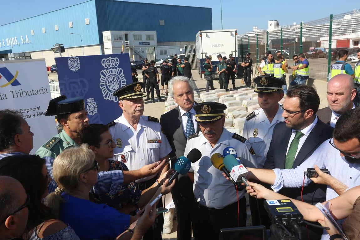 Descargan en Cádiz 3.700 kilos de cocaína