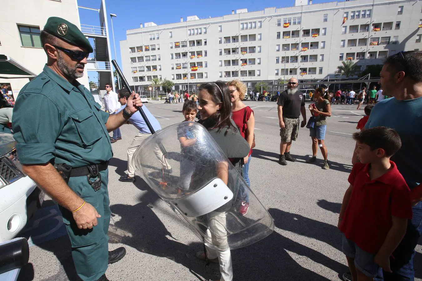 Fotos: Jornada de Puertas Abiertas en la Guardia Civil
