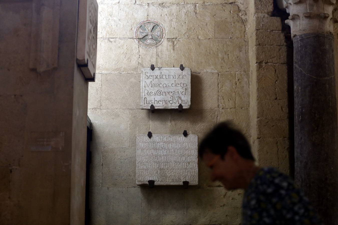 Recorrido en imágenes por el arte funerario de la Mezquita-Catedral