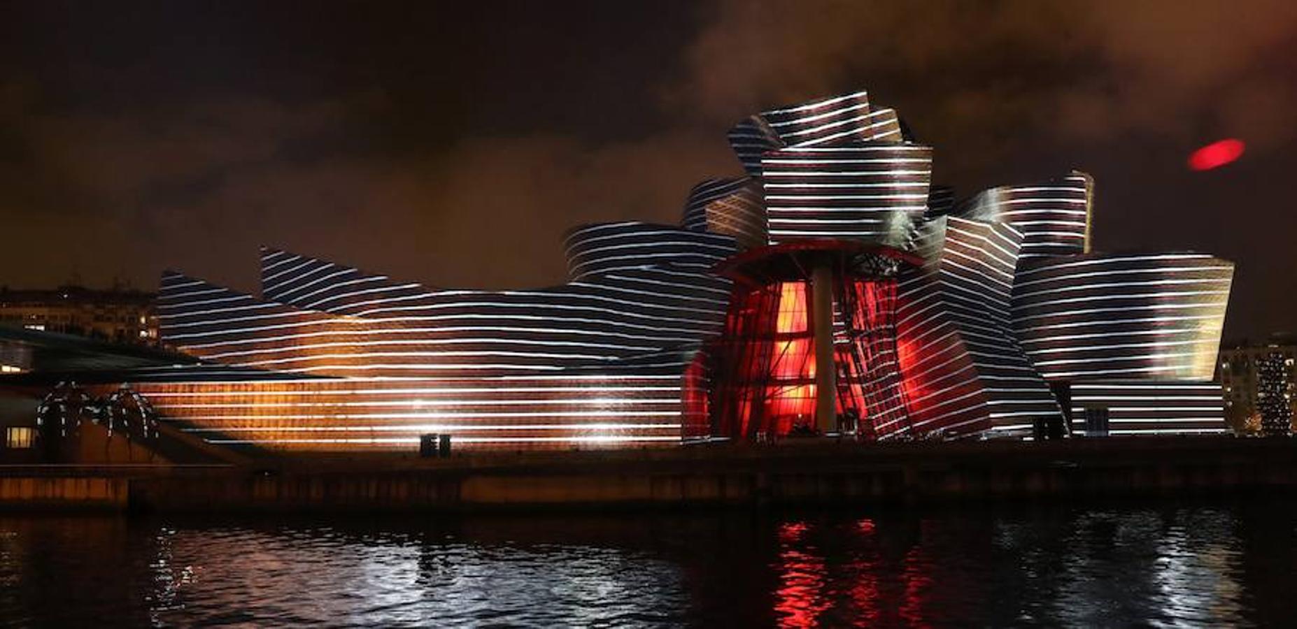 En imágenes: Imponente espectáculo de luz y color en el Guggenheim para conmemorar su XX aniversario