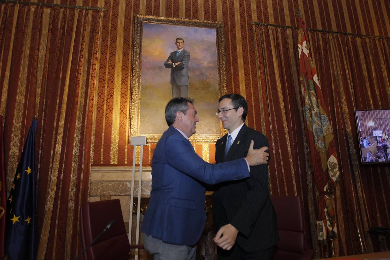 El acto de hermanamiento entre Sevilla y Laredo, en imágenes