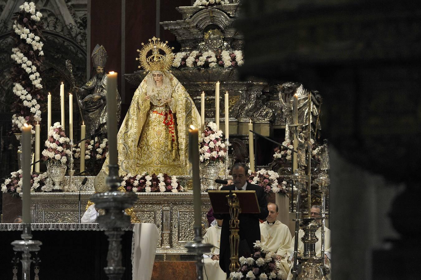 En imágenes: coronación de la Virgen de la Salud de San Gonzalo