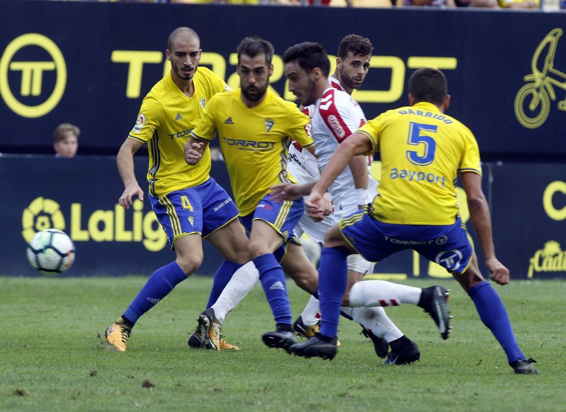 Las mejores imágenes del duelo entre el Cádiz CF y la Cultural Leonesa