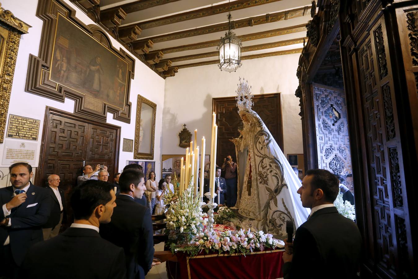 El rosario de la Paz y Esperanza, en imágenes