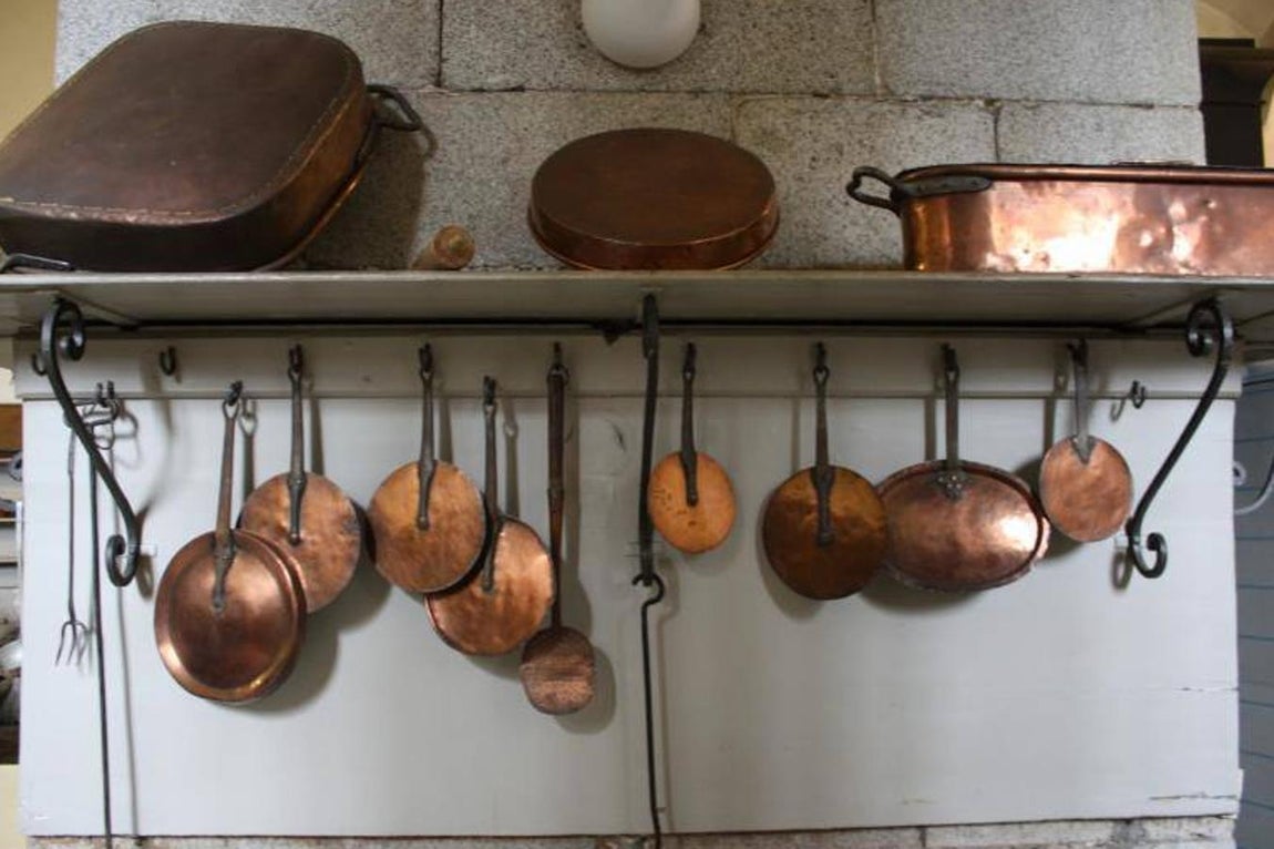 9. Después de la Guerra Civil, sirvió como «punto de apoyo» para numerosos actos celebrados en palacio con Juan Carlos I