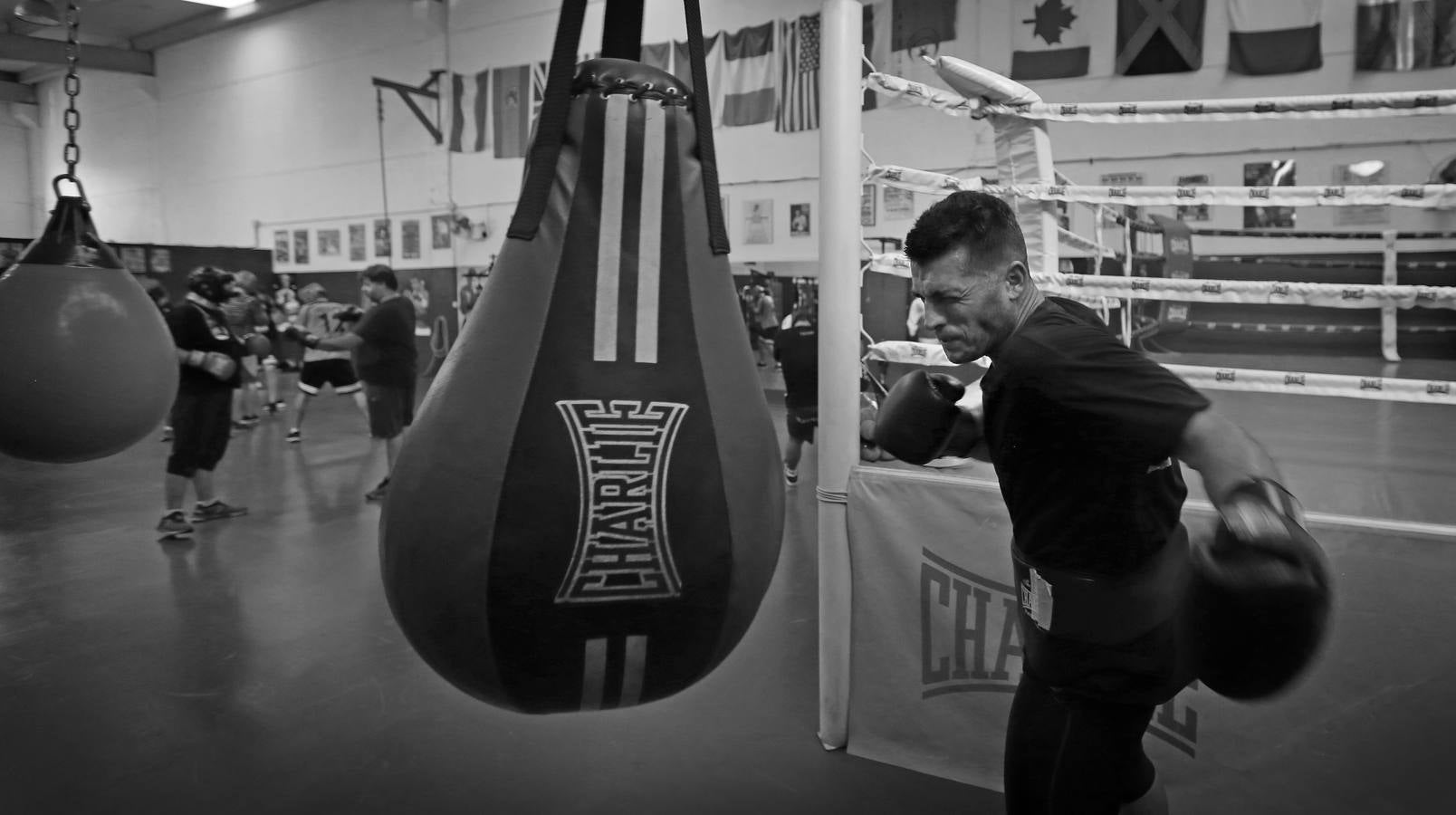 El boxeo y kickboxing de Córdoba, en blanco y negro