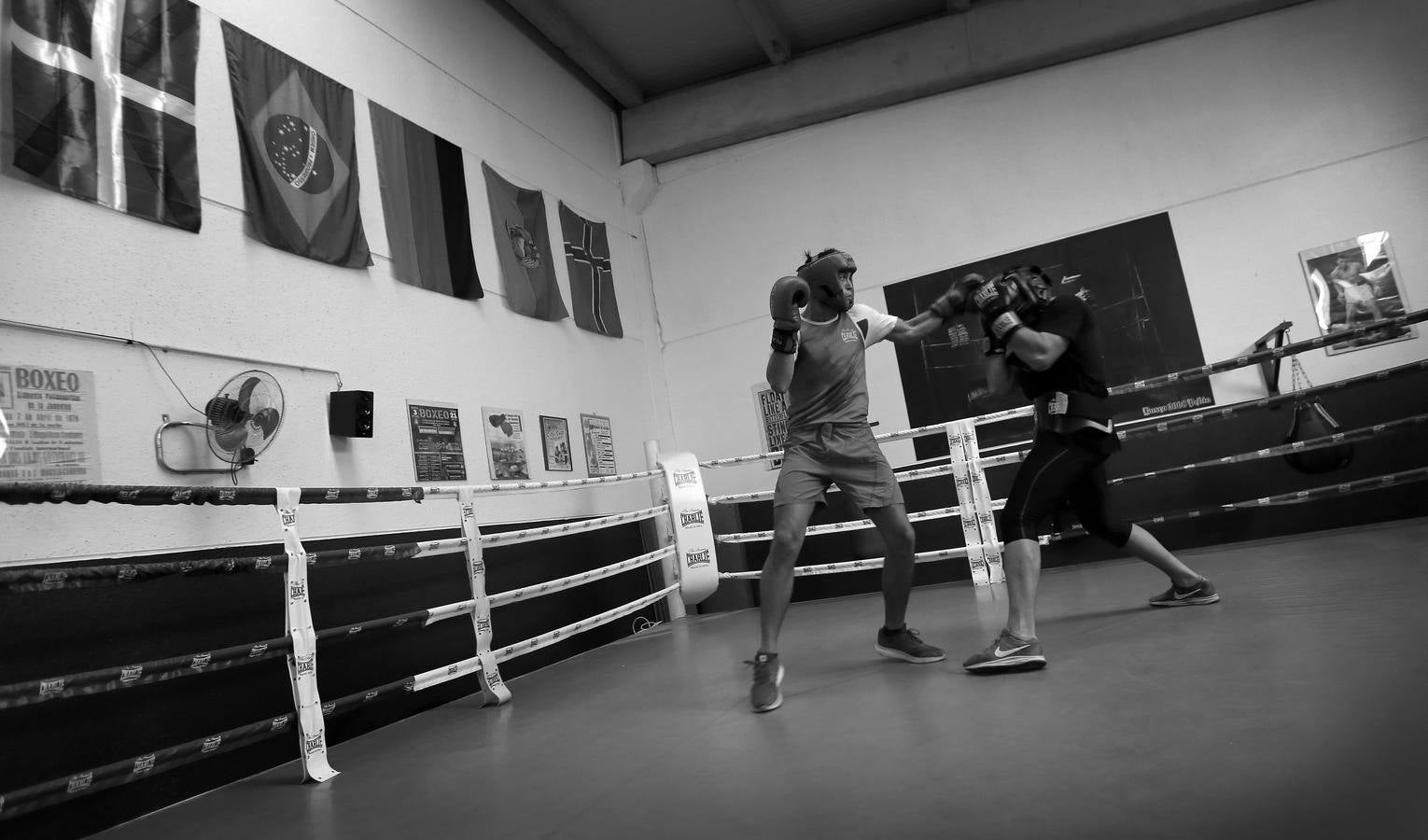 El boxeo y kickboxing de Córdoba, en blanco y negro