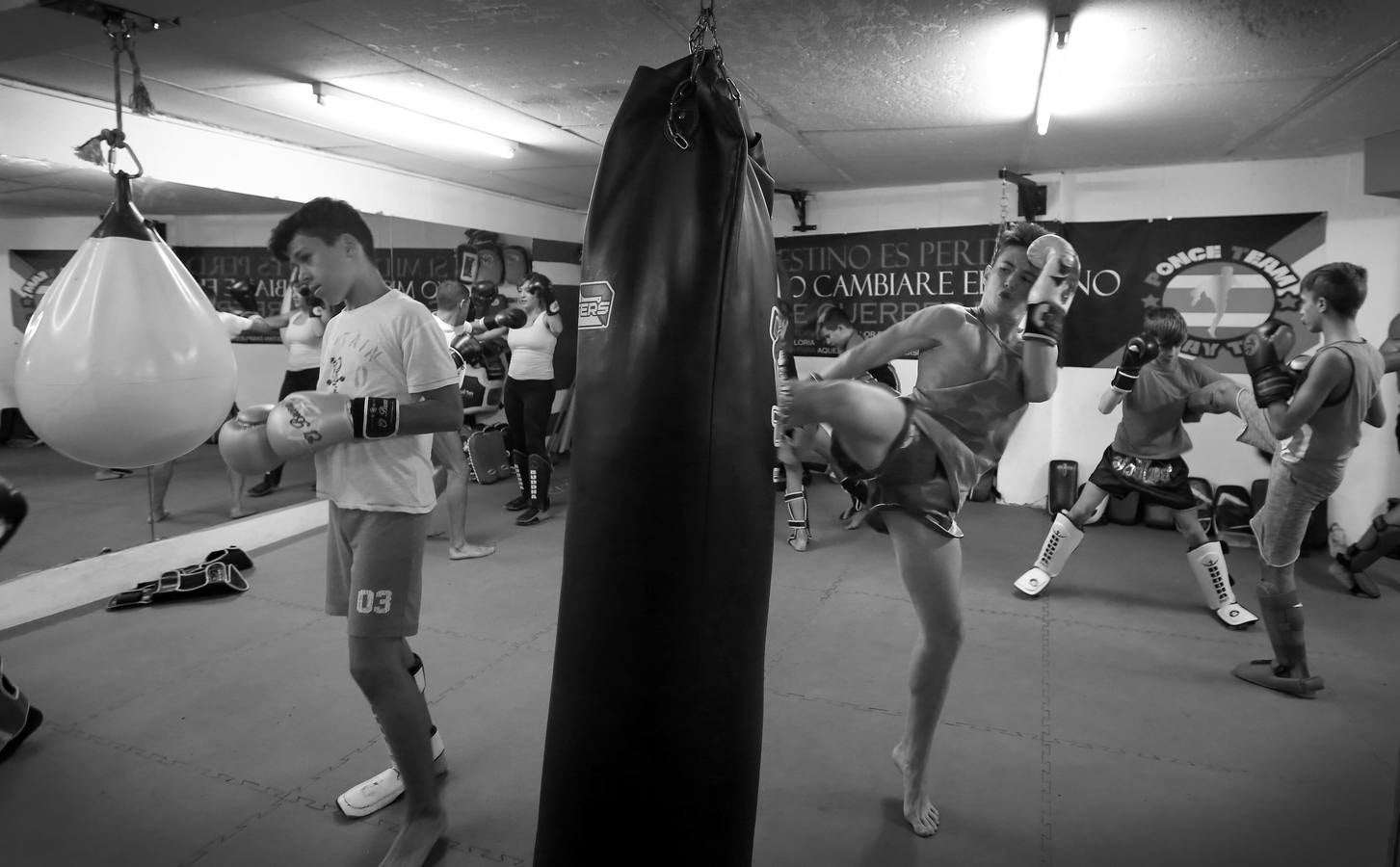 El boxeo y kickboxing de Córdoba, en blanco y negro