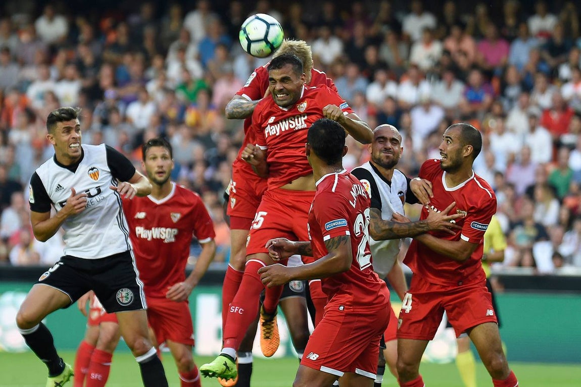 Las imágenes de la derrota del Sevilla FC ante el Valencia