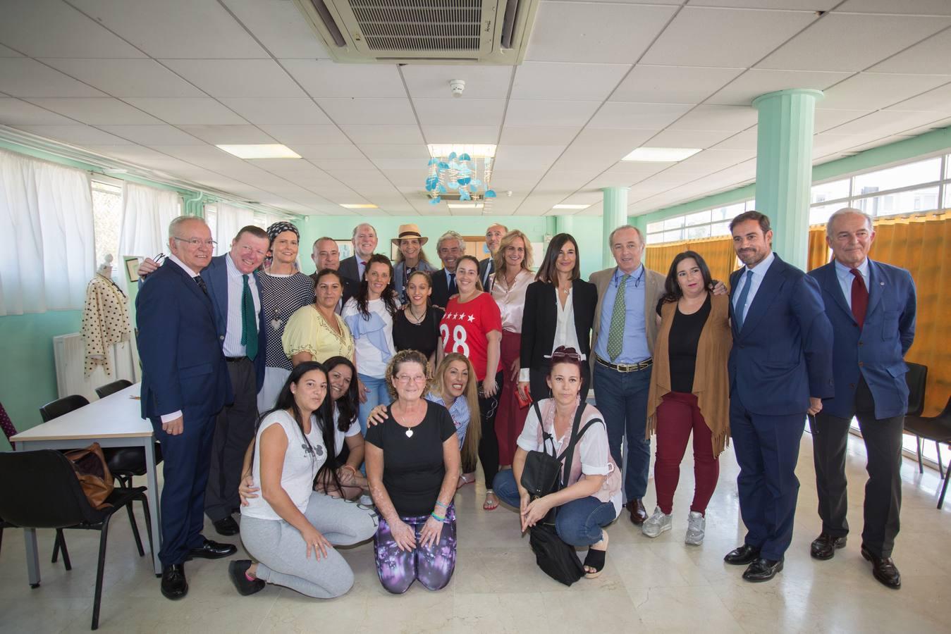 La Infanta Elena visita la Fundación Alalá en Sevilla