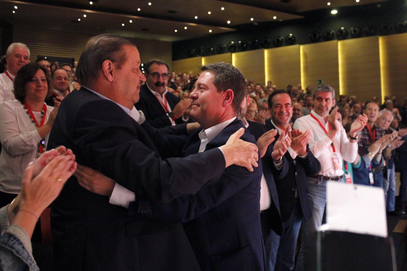 La clausura del Congreso regional del PSOE, en imágenes