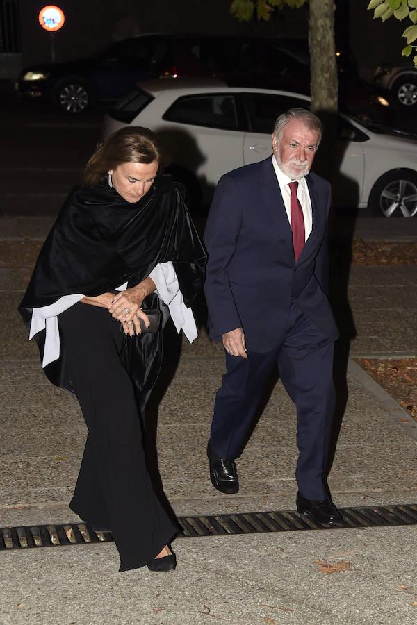 El político Jaime Mayor Oreja e Isabel Bastida. 