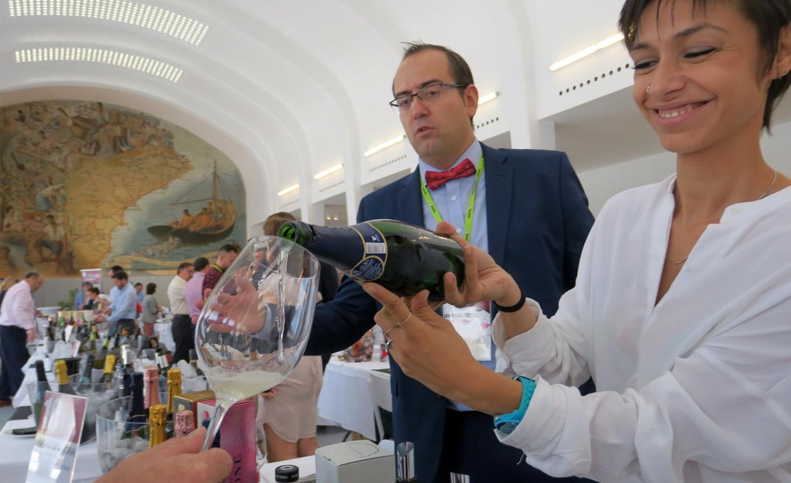 En imágenes: la Primera edición de la Experiencia Verema Alicante. 