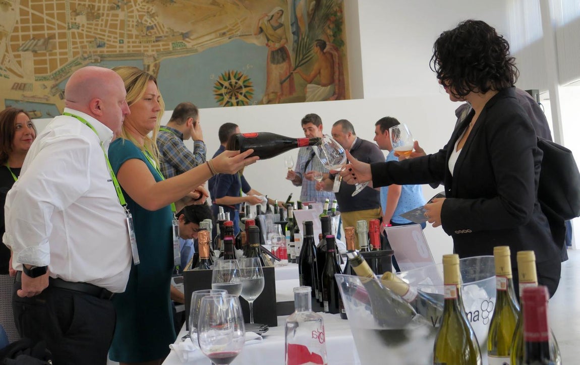 En imágenes: la Primera edición de la Experiencia Verema Alicante. 