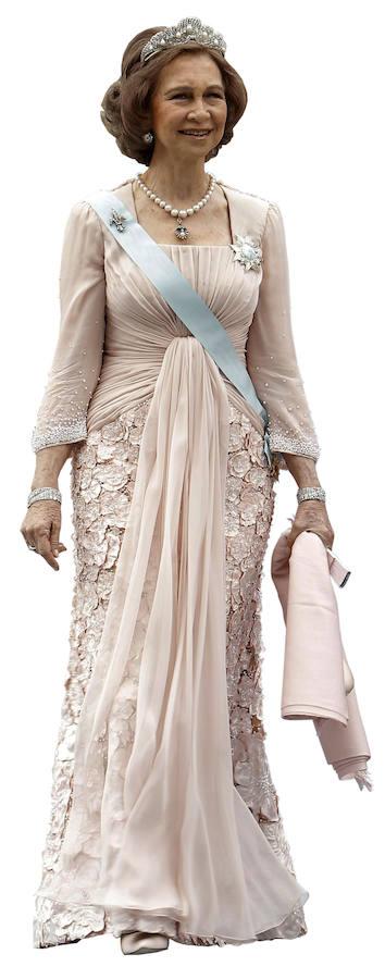 Inconformista por naturaleza, cuando se trata de aliviar el sufrimiento, Doña Sofía está inmersa en otro gran proyecto: «Nos queda lo más importante, vencer la enfermedad», dice. Y, para ello, hace falta dedicar muchos recursos a la investigación. 