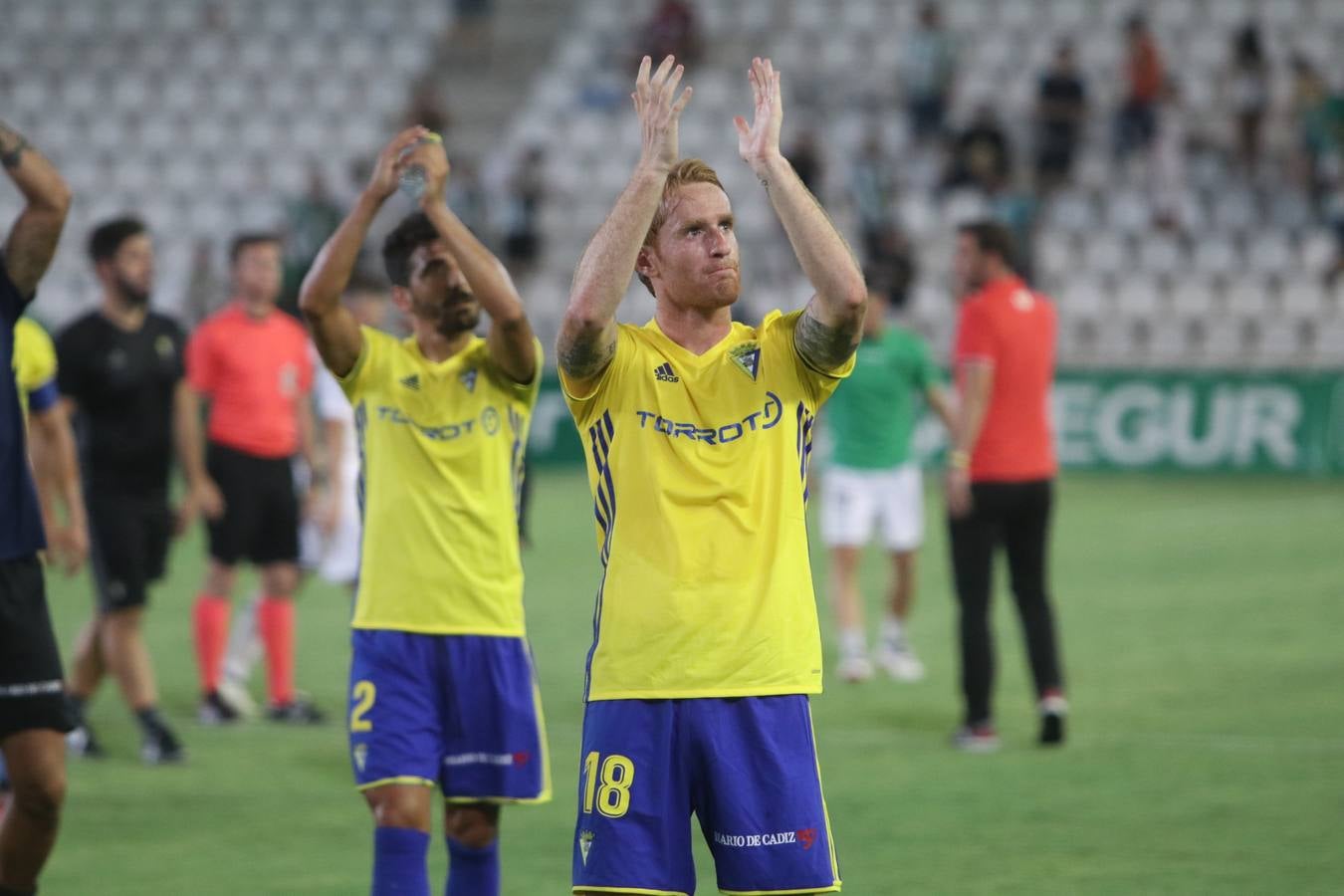 Debut ante el Córdoba CF