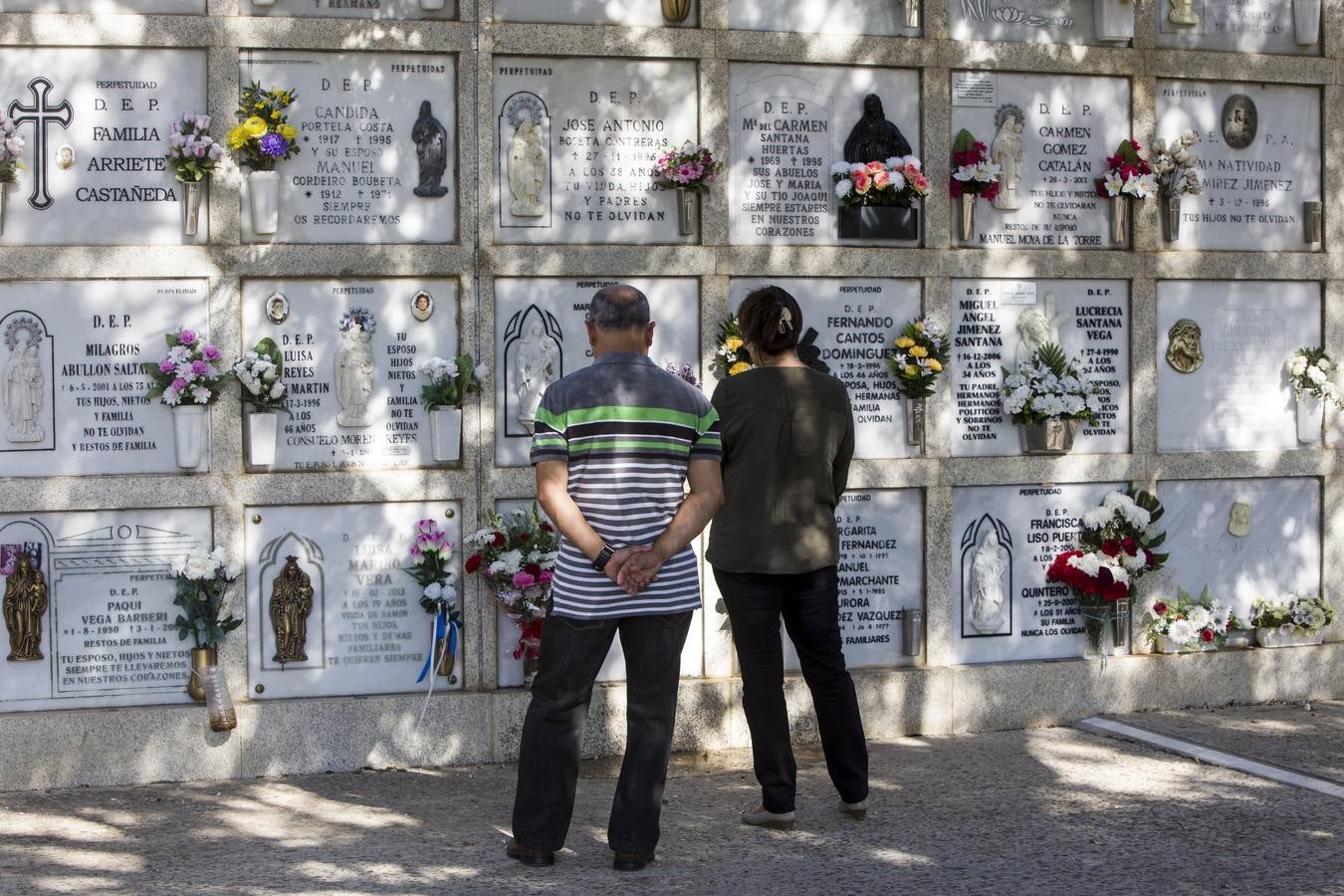 Multitudinaria visita al Cementerio Mancomunado de Chiclana