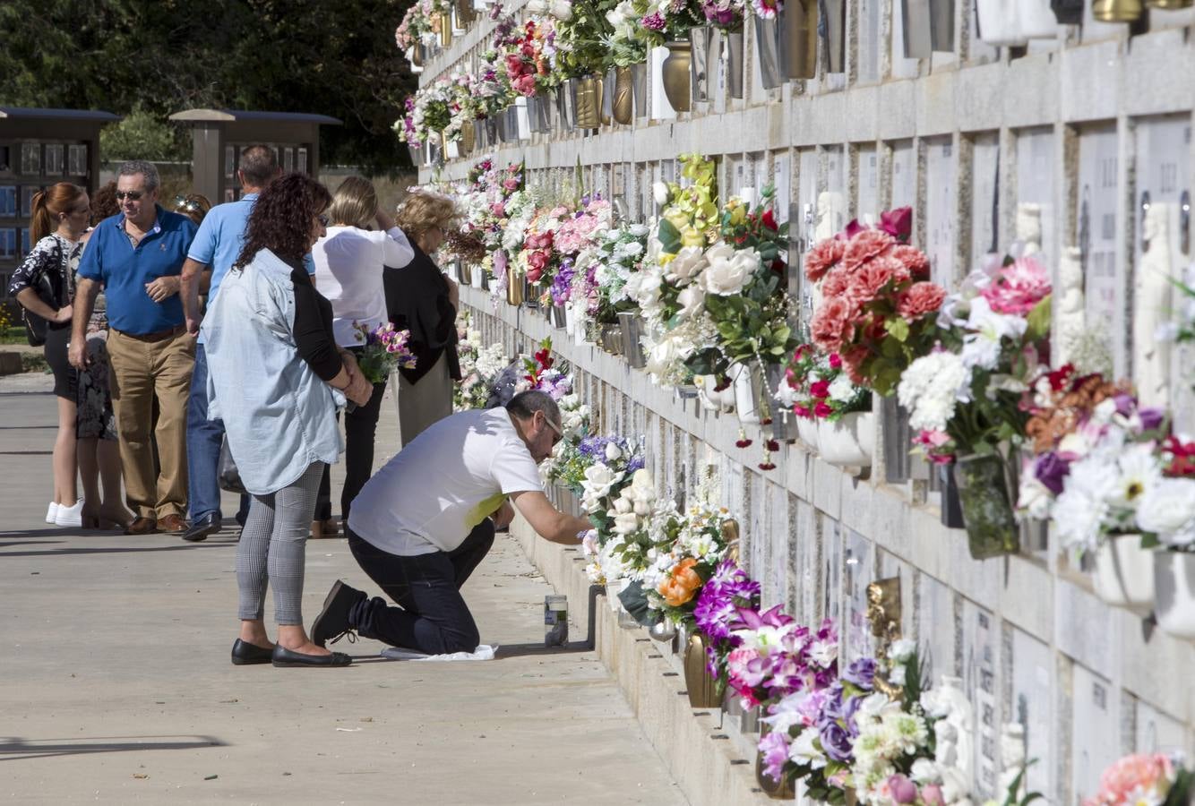 Multitudinaria visita al Cementerio Mancomunado de Chiclana