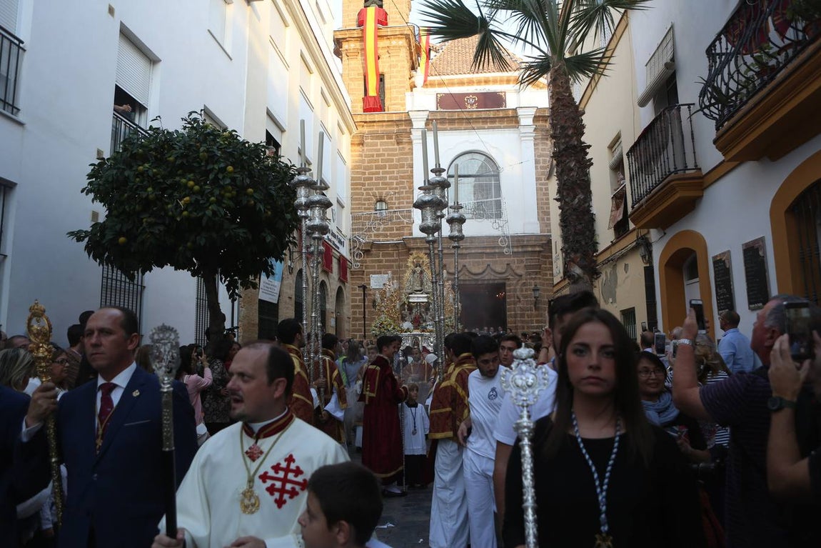 La procesión de la Virgen de La Palma de Cádiz, en imágenes