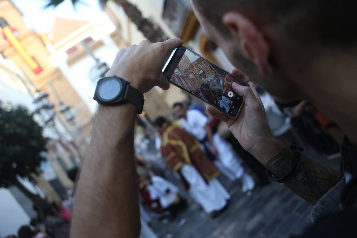 La procesión de la Virgen de La Palma de Cádiz, en imágenes