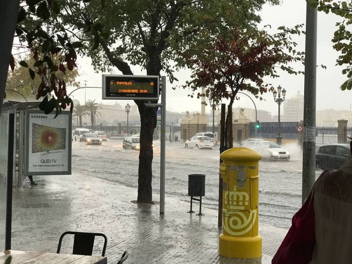 El temporal inunda también la capital