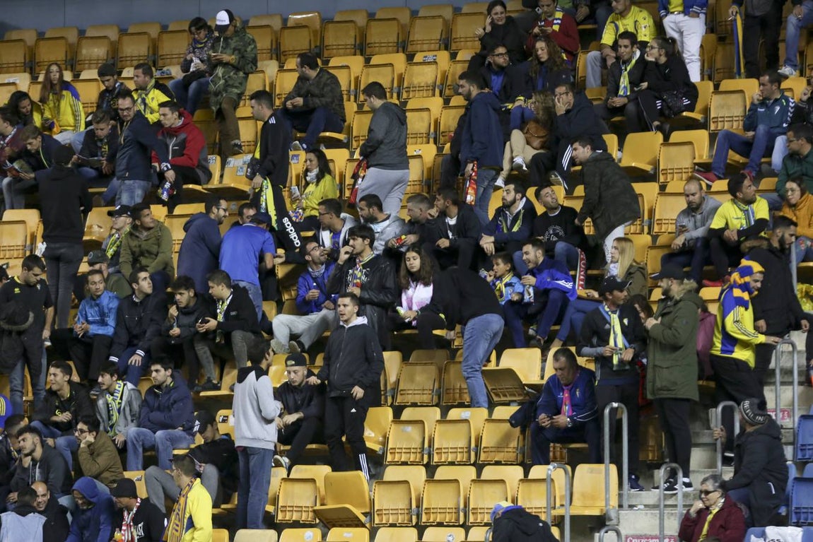 ¿Has estado en el partido? Búscate en las gradas