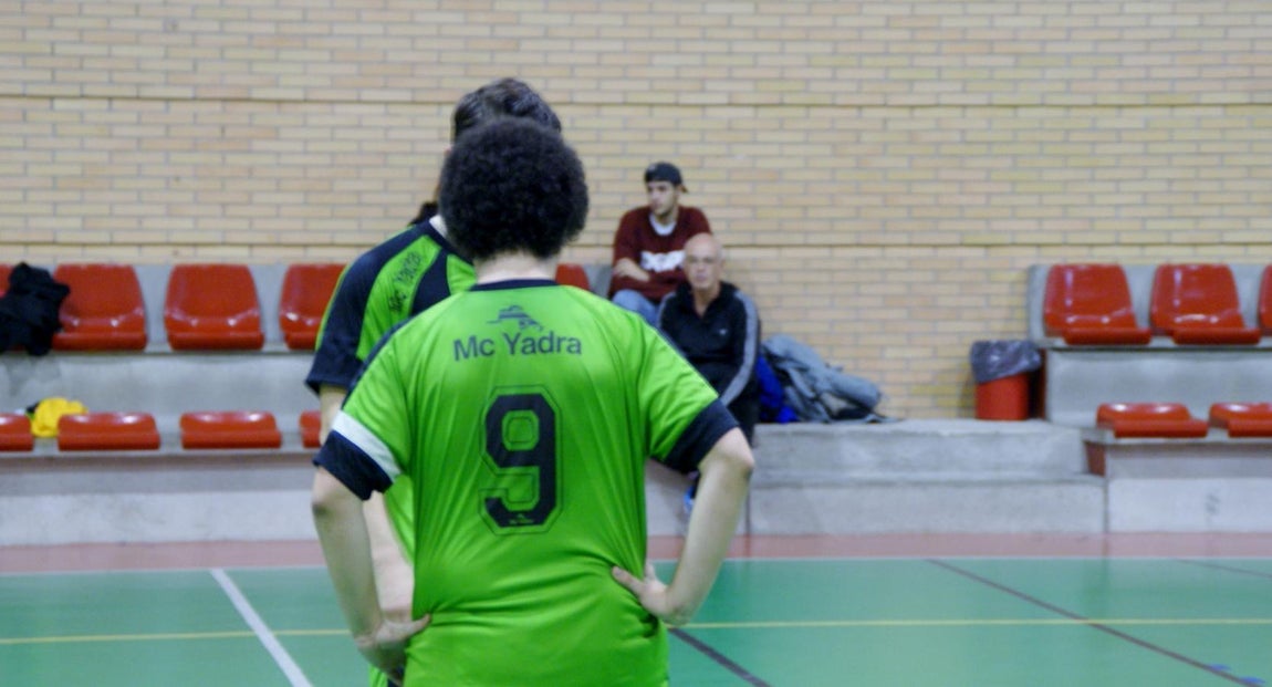 Las mejores imágenes del partido de fútbol sala entre Jesús María y BVM Irlandesas