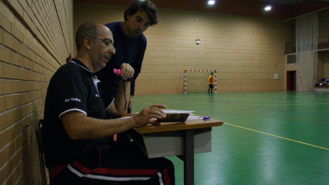 Las mejores imágenes del partido de fútbol sala entre Jesús María y BVM Irlandesas