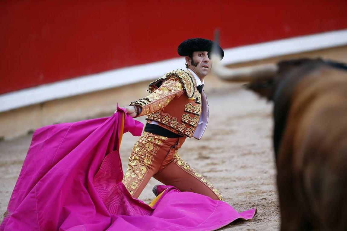 Los triunfos y las cornadas de Padilla, en imágenes