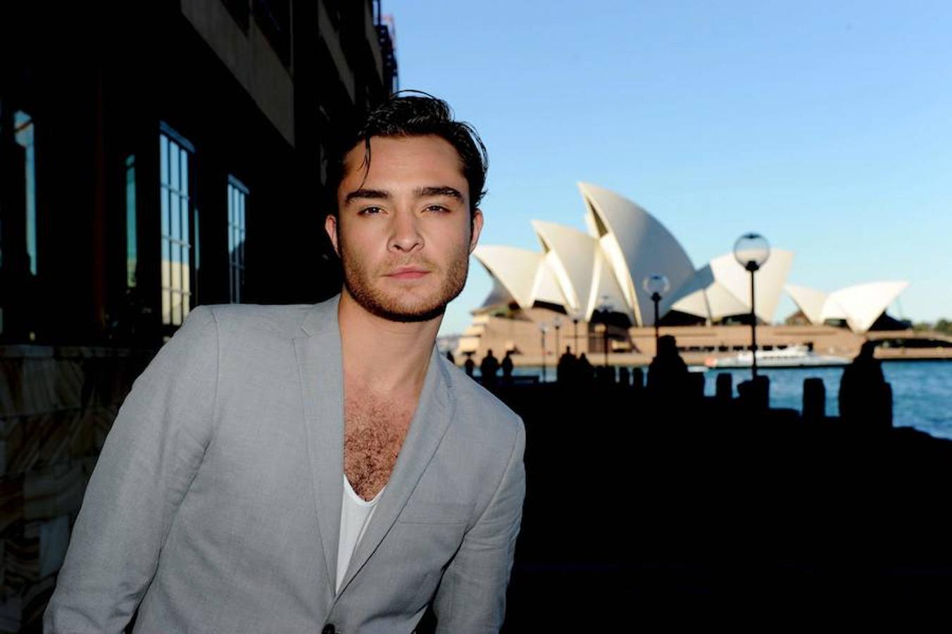 Ed Westwick. Famoso por «Gossip Girl», la BBC acaba de cancelar una miniserie suya al ser acusado de violar a tres mujeres. 