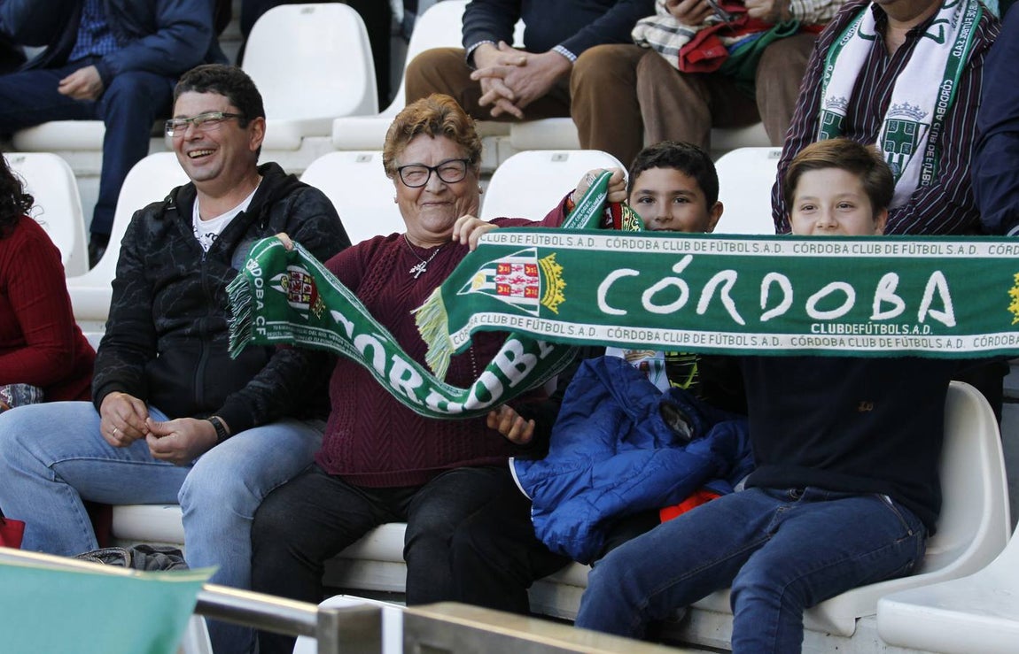 La grada del Córdoba-Cultural, en imágenes