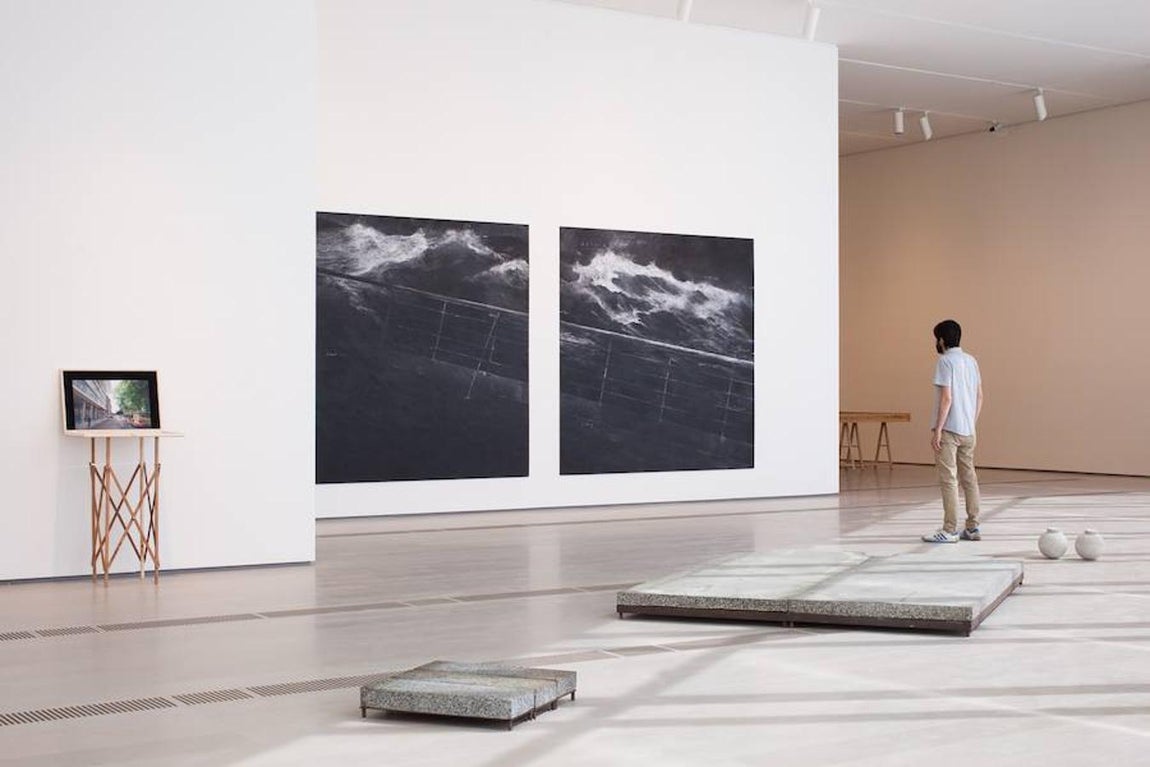 DESCUBRE EL TRABAJO DE TACITA DEAN, MONA HATOUM, JUAN MUÑOZ O CARLOS GARAICOA EN LA EXPOSICIÓN «ARTE EN EL CAMBIO DE SIGLO», CON FONDOS DE LA FUNDACIÓN BOTÍN. Reserva ya tu entrada y evita colas: <a href="http://www.centrobotin.org/comprar-entrada-centro-botin/?utm_medium=display&amp;utm_source=abclistadocultura&amp;utm_campaign=Entradas&amp;utm_content=entradas&amp;utm_term=spanish" target="_blank">www.centrobotin.org </a>. 