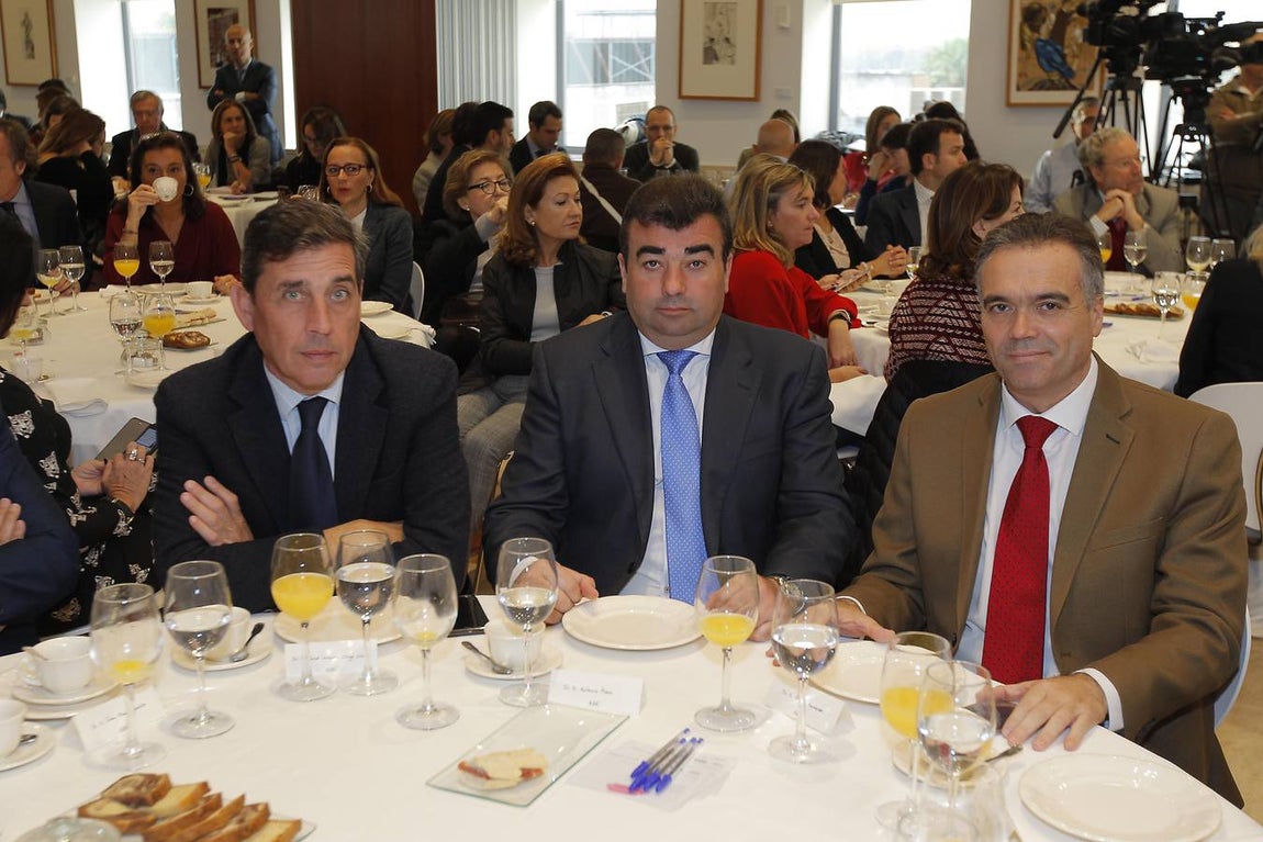 La clausura de «Andalucía en Femenino» con Fátima Báñez, en imágenes