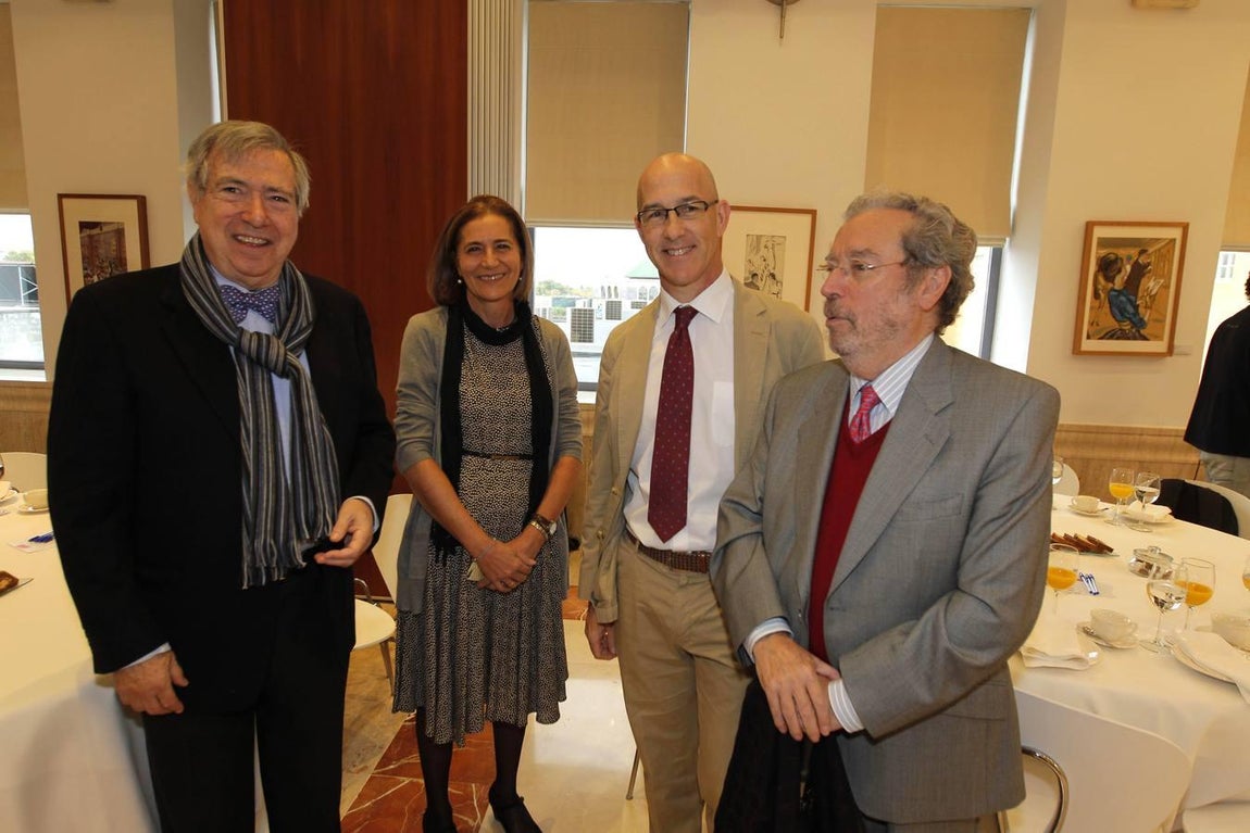 La clausura de «Andalucía en Femenino» con Fátima Báñez, en imágenes