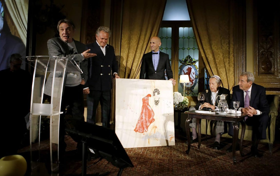 El homenaje de Córdoba a Elio Berhanyer en el Círculo de la Amistad