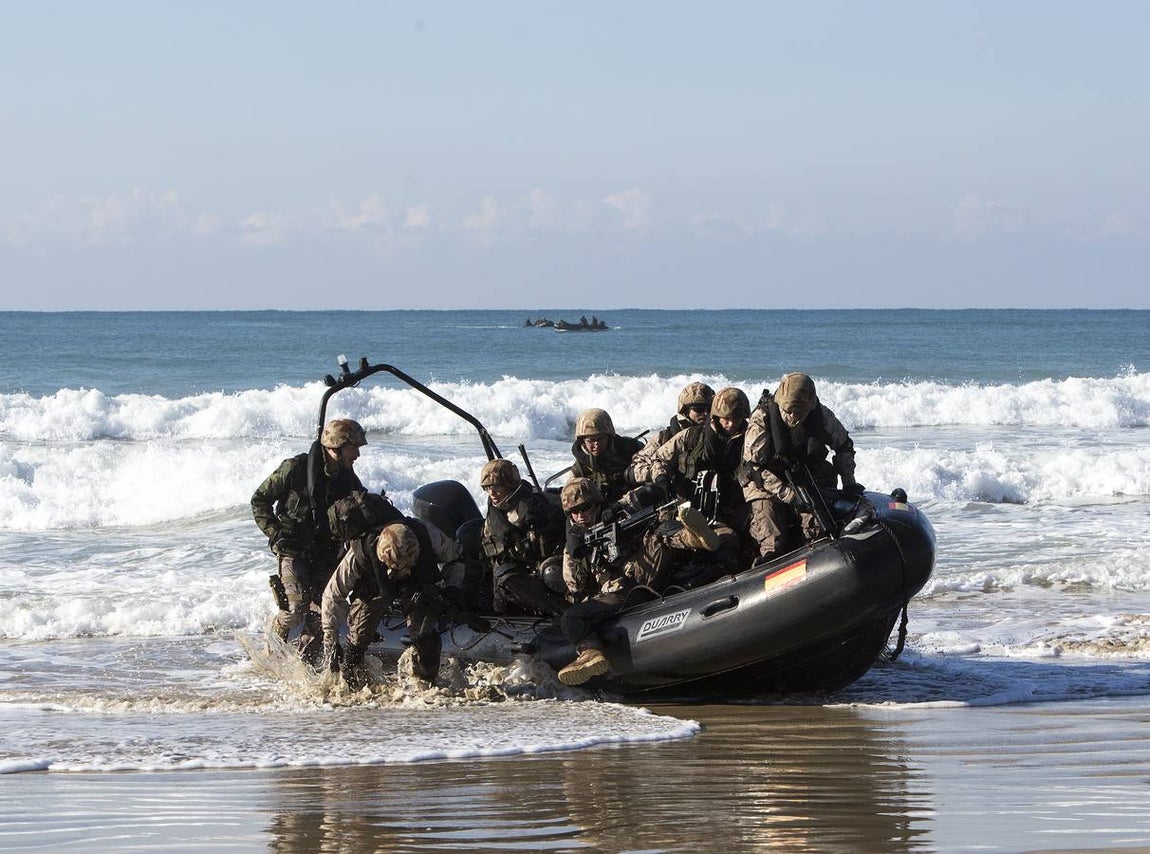 Dentro del ejercicio Marfibex de la Armada Española (II)