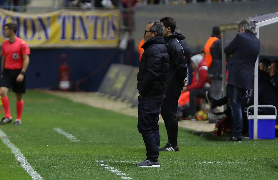 Fotos: El Cádiz se impone al Albacete en Carranza