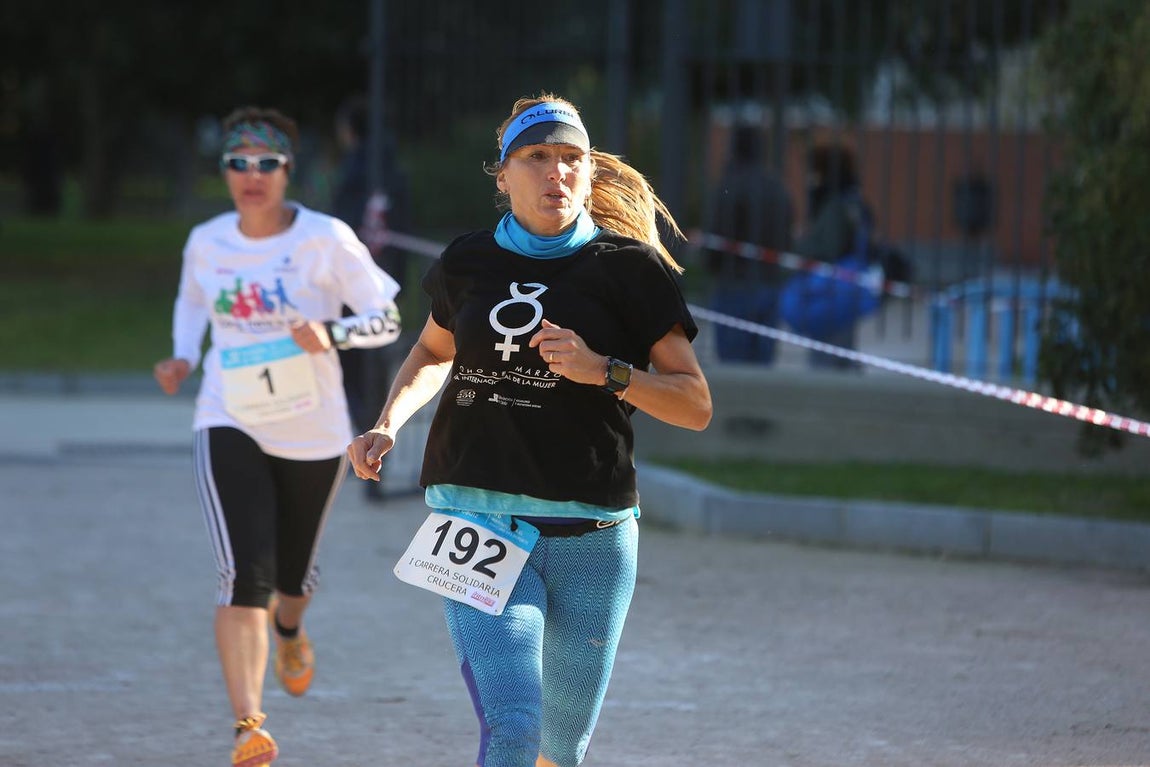 Fotos: I Carrera Solidaria Crucera Ifitness en Cádiz