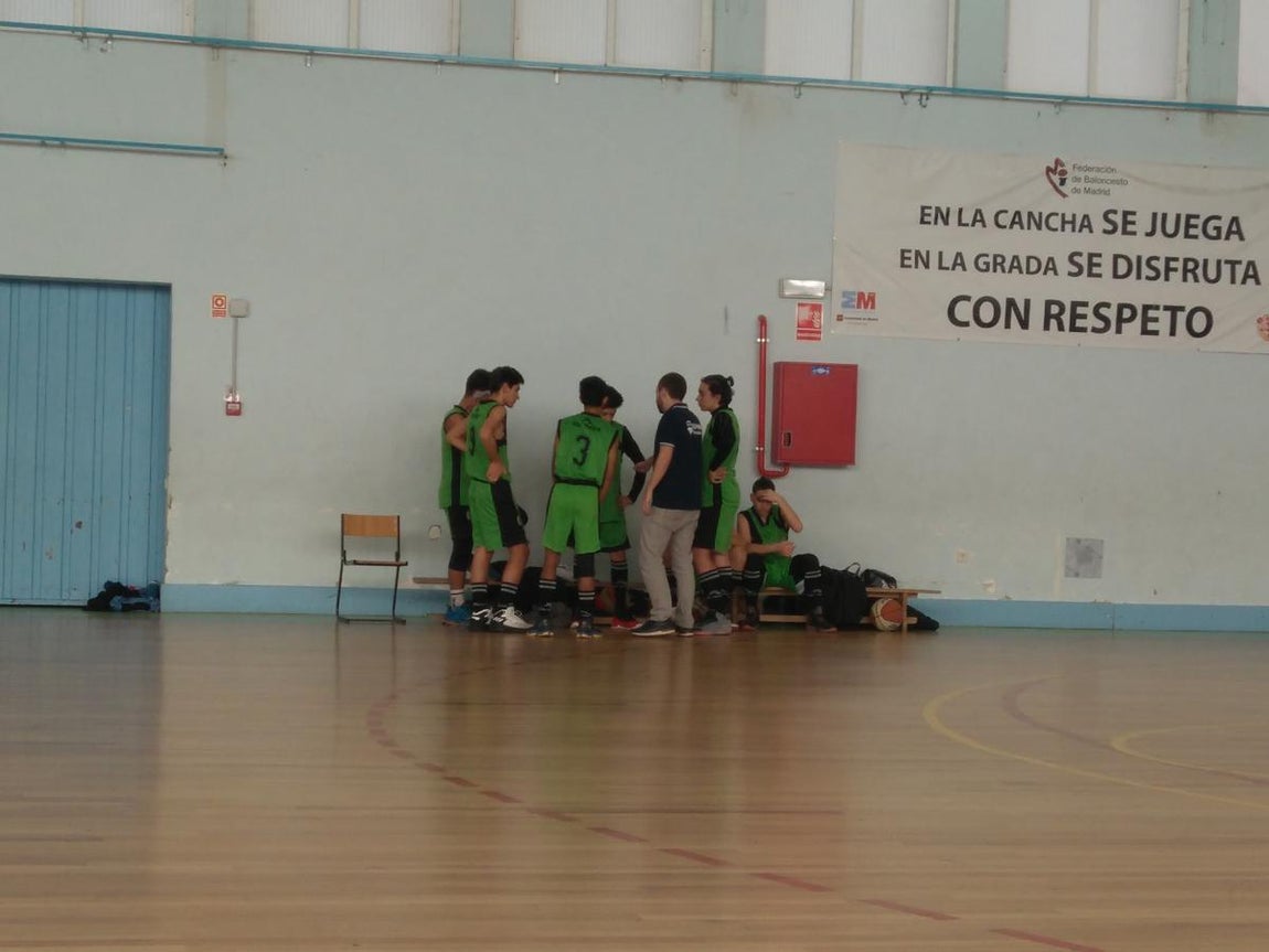 Las mejores imágenes del partido entre El Prado y Sagrados Corazones &quot;A&quot;