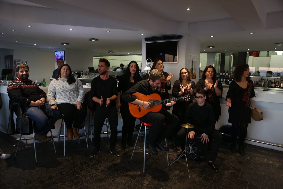 Fotos: Las zambombas animan la navidad en la provincia de Cádiz
