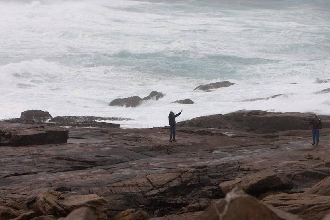 La borrasca atlántica Ana agita a España
