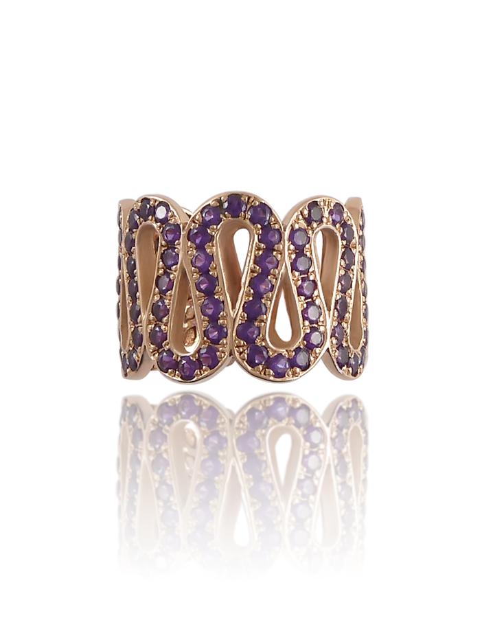 Victoria de la Calva. Anillo rivers vermeil en oro rosa con amatistas (Precio: 570€).